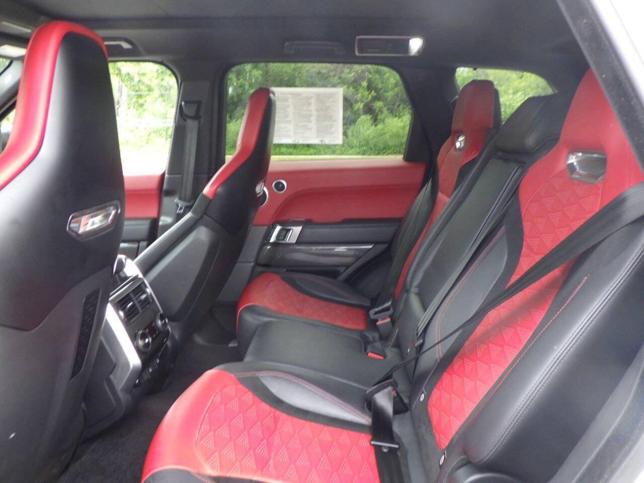 Used 2018 Land Rover Range Rover Sport SVR AWD/4WD image 13