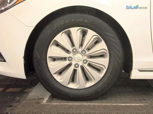 Used 2017 Hyundai Sonata SE image 9