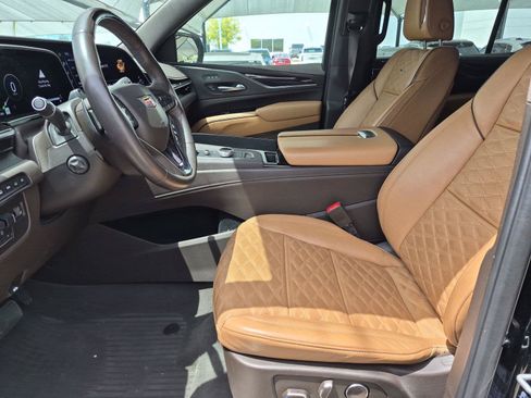 Certified 2023 Cadillac Escalade Sport w/ Touring Package AWD/4WD image 9