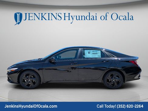 New 2026 Hyundai Elantra Sport FWD image 7