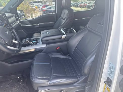 Used 2025 Ford F150 Platinum AWD/4WD image 2