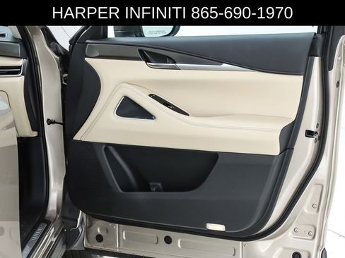 Used 2025 INFINITI QX60 Luxe AWD/4WD image 32