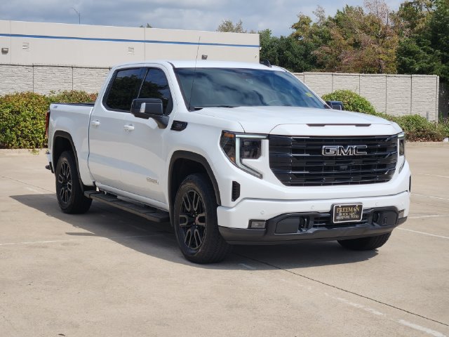 Used 2025 GMC Sierra 1500 Elevation w/ Elevation Premium Package AWD/4WD image 3