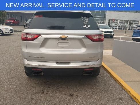 Used 2021 Chevrolet Traverse Premier w/ LPO, Floor Liner Package AWD/4WD image 6