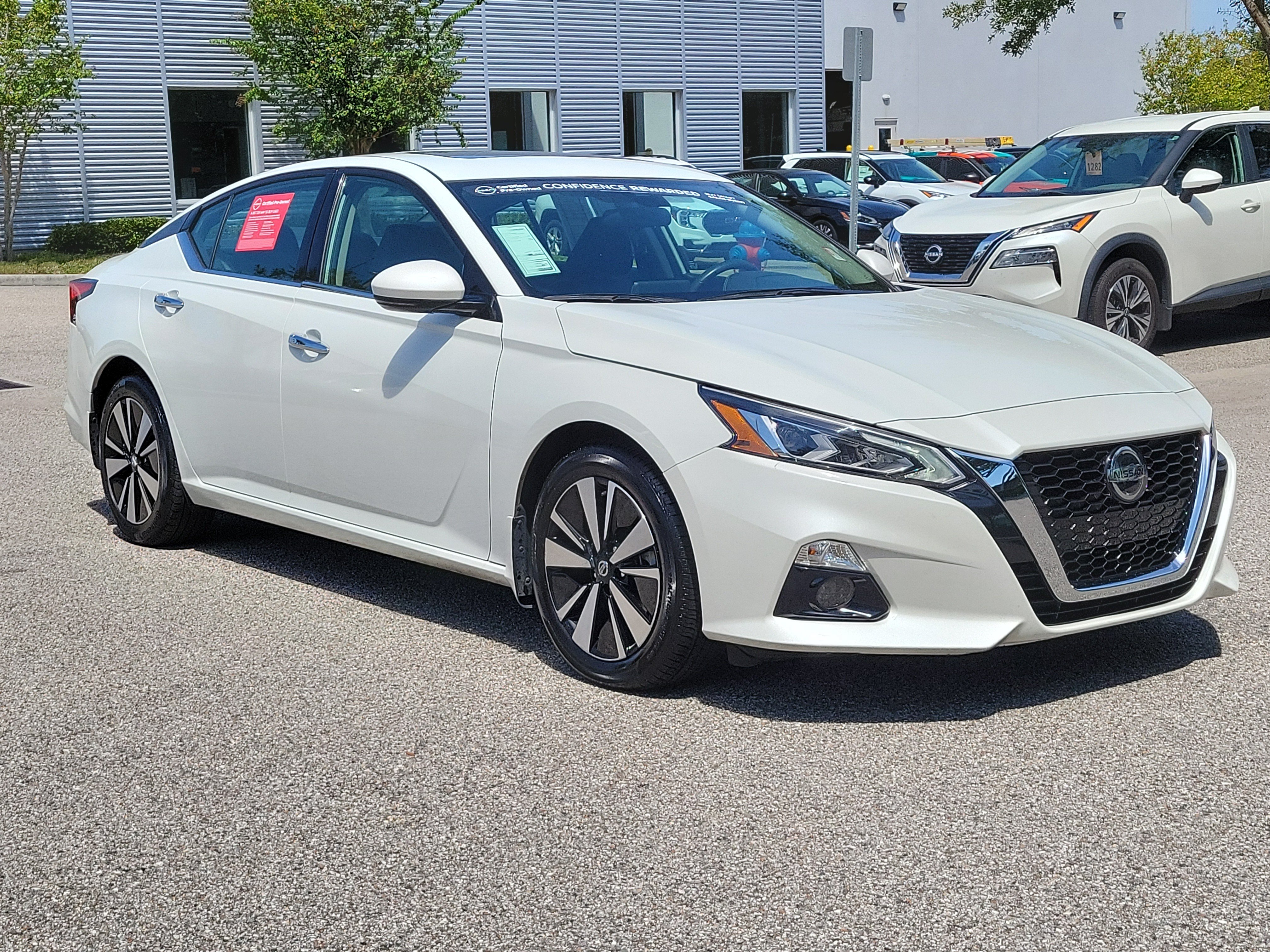 Certified 2022 Nissan Altima 2.5 SL FWD image 3