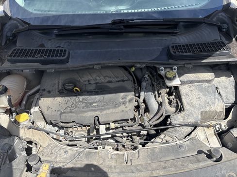 Used 2017 Ford Escape SE w/ Equipment Group 201A FWD image 32