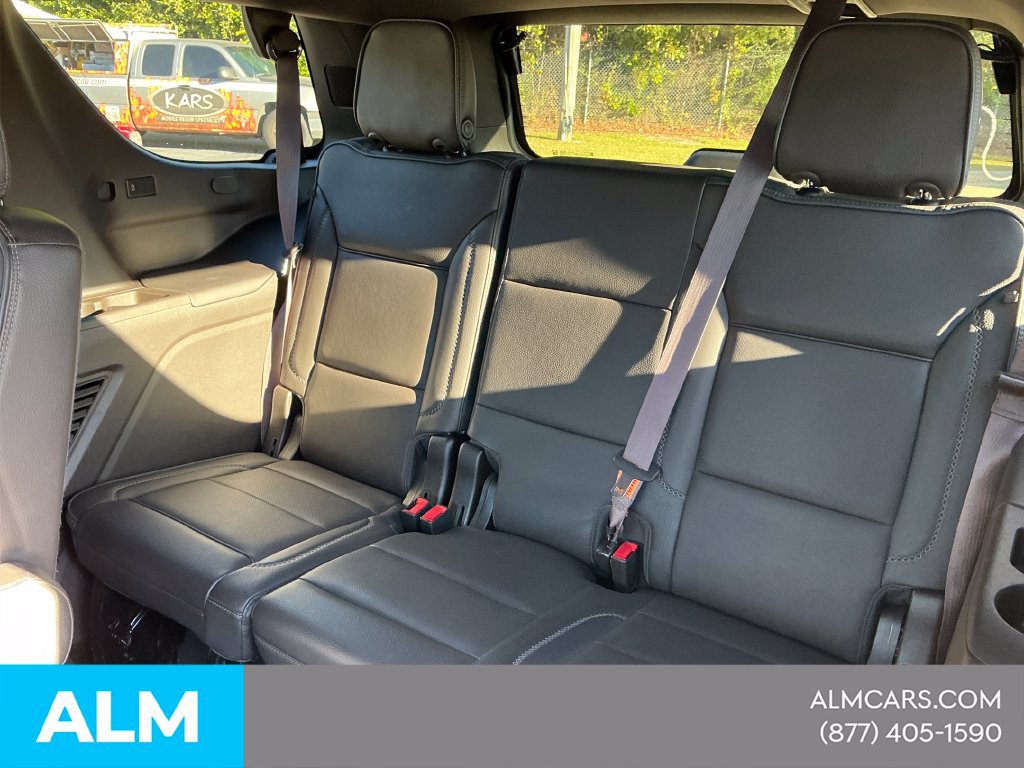 Used 2023 GMC Yukon Denali RWD image 15