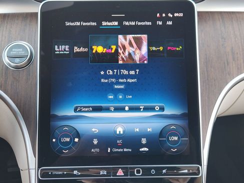 Used 2025 Mercedes-Benz C 300 Sedan image 16