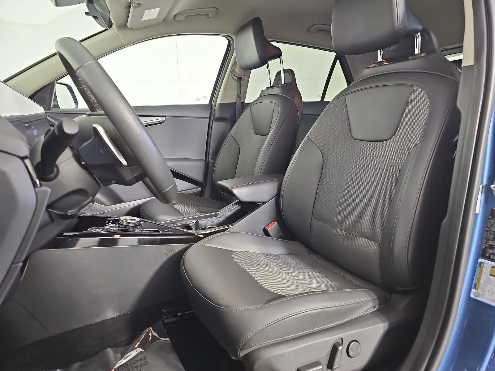 Used 2023 Kia Niro Wind w/ Wind Preserve Package FWD image 15