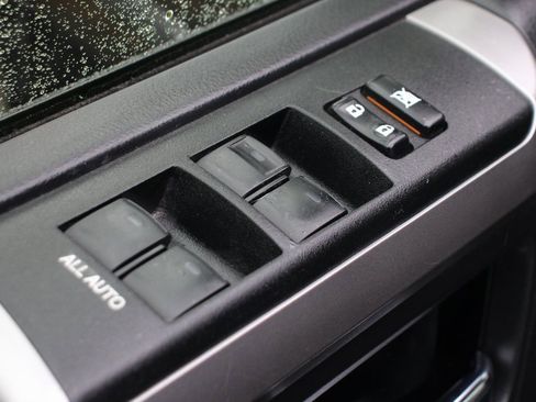 Used 2021 Toyota 4Runner SR5 image 14