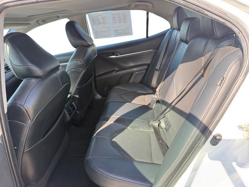 Used 2020 Toyota Camry XLE w/ Driver Assist Package FWD image 16