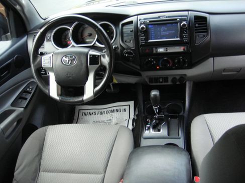 Used 2013 Toyota Tacoma 4x4 Double Cab image 16