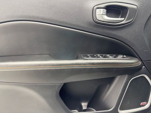 Used 2018 Jeep Compass Latitude w/ Popular Equipment Group image 34