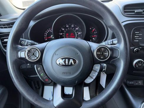 Used 2019 Kia Soul FWD image 19