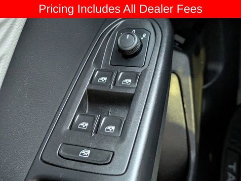 Used 2022 Volkswagen Taos S FWD image 29