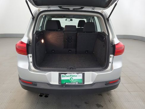 Used 2015 Volkswagen Tiguan S image 29