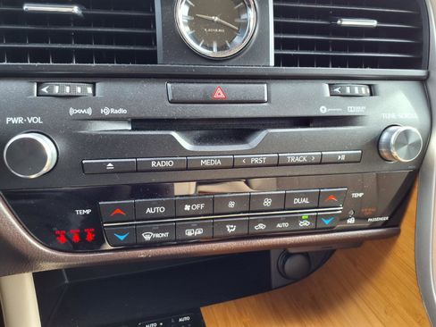 Used 2019 Lexus RX 350 FWD w/ Navigation Package image 8