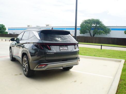 New 2026 Hyundai Tucson Limited FWD image 7