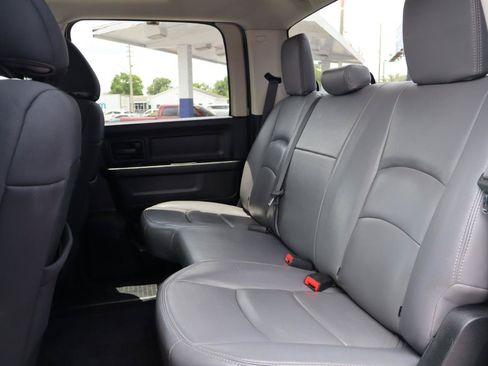 Used 2017 RAM 1500 Express AWD/4WD image 13