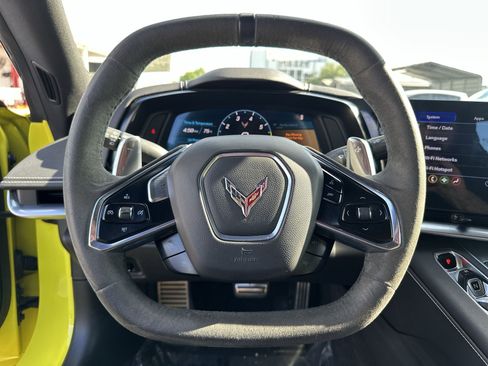 Used 2023 Chevrolet Corvette Stingray Convertible w/ Z51 Performance Package image 11