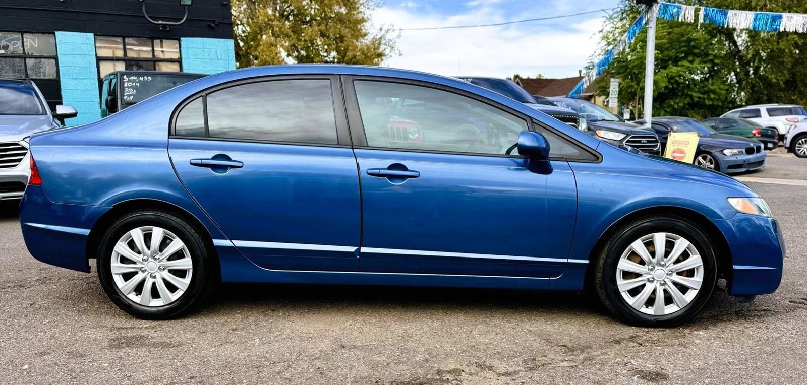 Used 2011 Honda Civic LX image 2