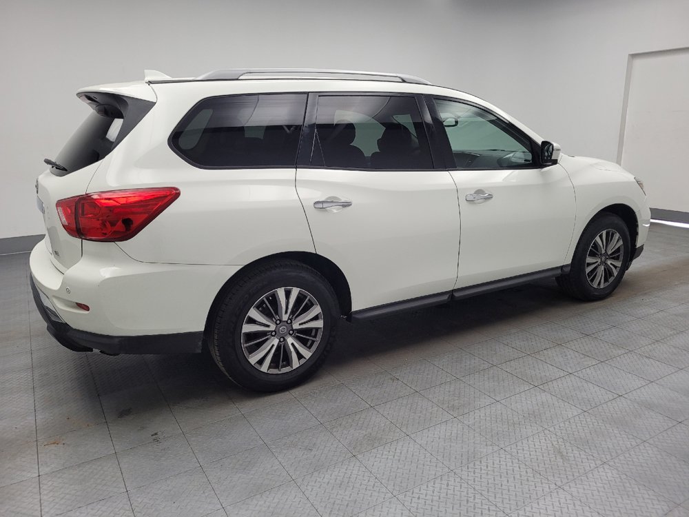 Used 2019 Nissan Pathfinder SL FWD image 10