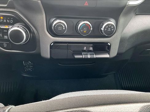 Used 2022 RAM 1500 Big Horn image 31