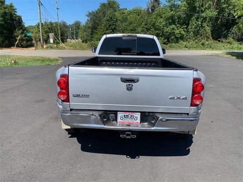 Used 2007 Dodge Ram 3500 Truck SLT image 6