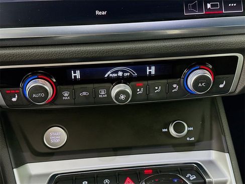 Used 2020 Audi Q3 2.0T Premium Plus image 17