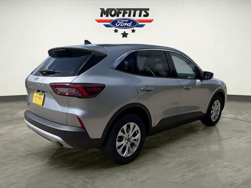 Used 2023 Ford Escape Active FWD image 5