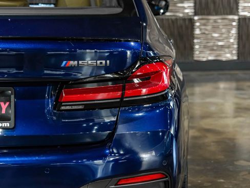 Used 2023 BMW M550i xDrive w/ Parking Assistance Package AWD/4WD image 59