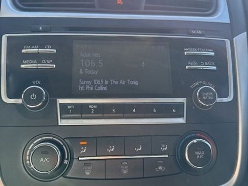 Used 2016 Nissan Altima 2.5 SR image 10