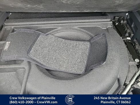 Certified 2025 Volkswagen Atlas Cross Sport SE image 53