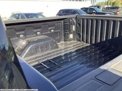 Used 2023 Chevrolet Silverado 1500 LT image 14