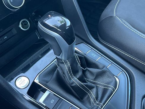 Used 2023 Volkswagen Taos SE image 18