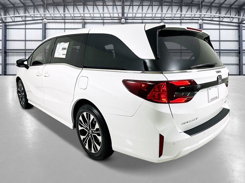 New 2027 Honda Odyssey Elite image 3