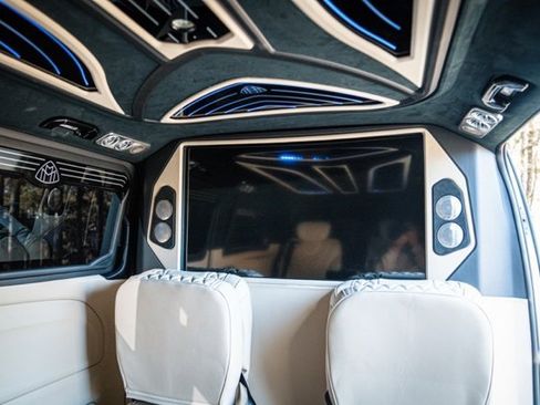 Used 2017 Mercedes-Benz Metris Passenger image 38