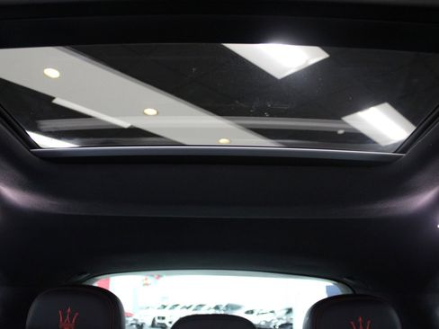 Used 2022 Maserati Levante GT image 41