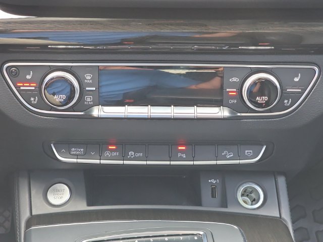 Used 2018 Audi Q5 Prestige w/ Prestige Package AWD/4WD image 29