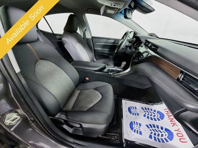 Used 2020 Toyota Camry LE FWD image 27