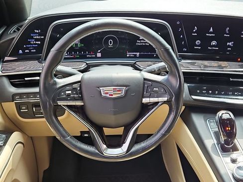 Used 2021 Cadillac Escalade Premium Luxury w/ Performance Package AWD/4WD image 11