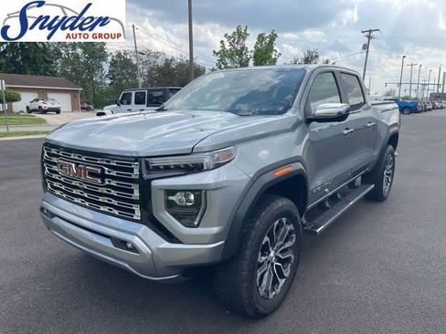 Used 2024 GMC Canyon Denali AWD/4WD image 1