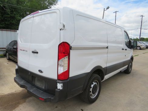 Used 2019 Ford Transit 250 130 Low Roof image 4