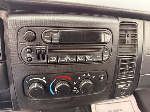 Used 2002 Dodge Dakota 2WD Regular Cab image 11