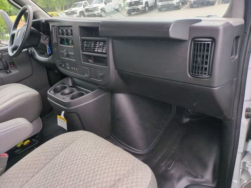 New 2025 Chevrolet Express 3500 w/ Power Convenience Package RWD image 28