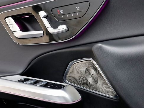 Used 2025 Mercedes-Benz E 450 4MATIC All-Terrain Wagon image 7