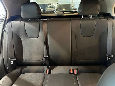 Used 2025 Buick Encore GX Preferred FWD image 37