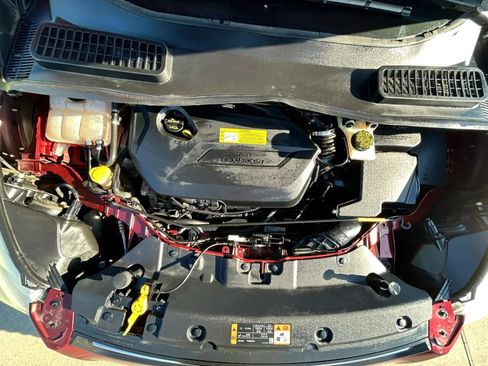 Used 2017 Ford Escape SE FWD image 25