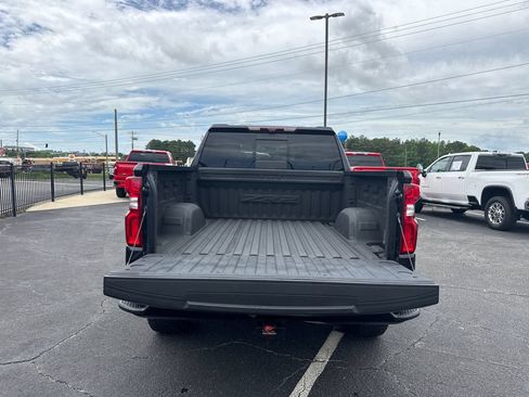Used 2023 Chevrolet Silverado 1500 ZR2 w/ Technology Package AWD/4WD image 19