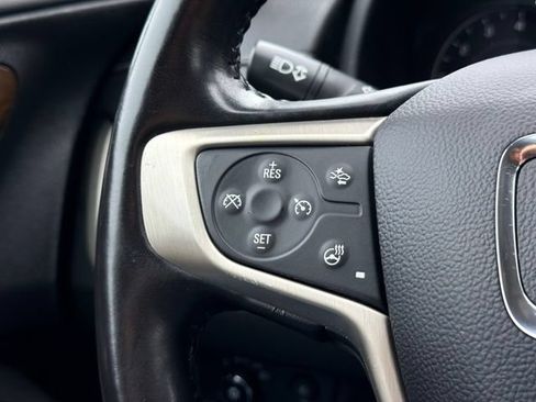 Used 2020 GMC Terrain Denali w/ Denali Premium Package FWD image 10
